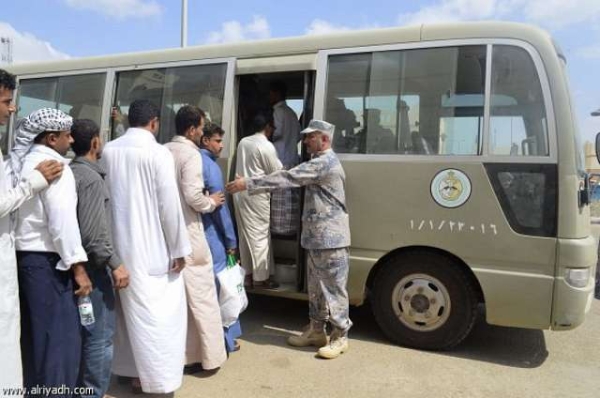 السجن والترحيل وغرامة تصل إلى 50 ألف ريال للمتأخرين عن مغادرة السعودية بعد انتهاء التأشيرة