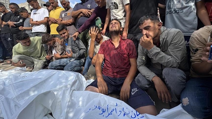 استشهاد 30 فلسطينيا بينهم أطفال بغارات إسرائيلية على قطاع غزة