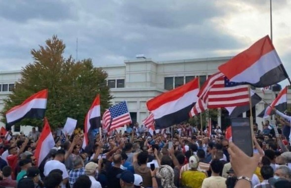 الحكومة تأسف لقرار الإدارة الأمريكية تقييد دخول اليمنيين وتطالب واشنطن بإعادة النظر