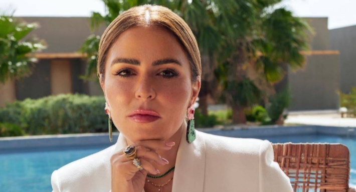 رد ناري من مها الصغير على اتهامات سرقتها للوحة فنية