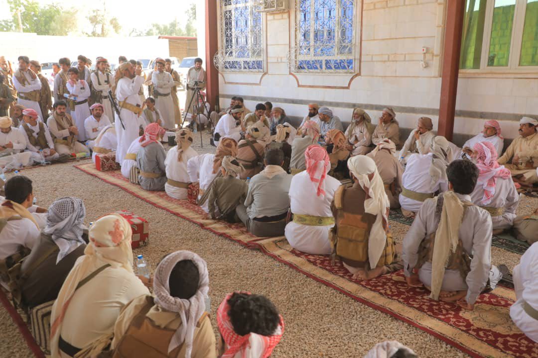 قبائل عبيدة في مأرب تعلن جاهزيتها لمعركة التحرير ضد الحوثيين وتطالب بإنهاء سياسة الإقصاء