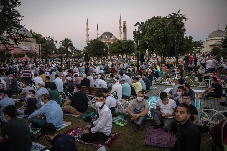 تقرير أمريكي: المسلمون في المرتبة الأولى بالنمو السكاني العالمي