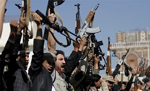 انتقادات لاتفاق وقف إطلاق النار الأميركي مع الحوثيين.. اتفاق عبثي يُبقي قدرات الحوثيين على حالها ويُعرّض المنطقة للخطر