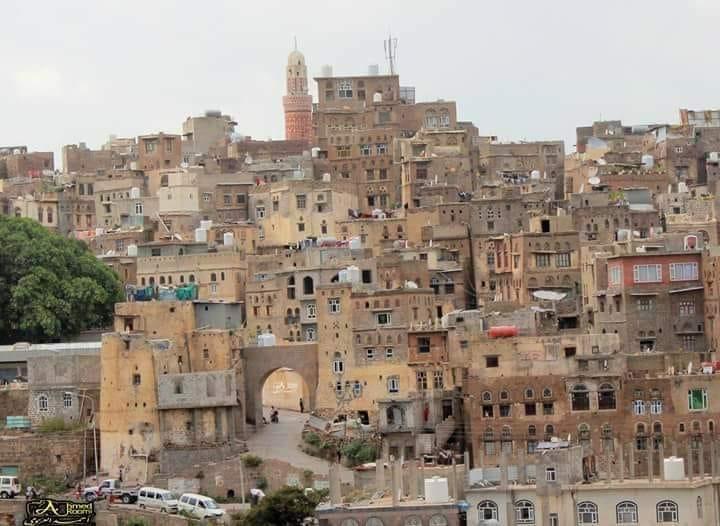 إصابة أحد قادة الحوثيين في مدينة إب إثر هجوم بقنبلة يدوية