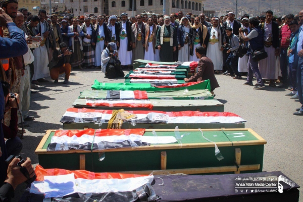 سقوط 25 مقاتلا للحوثيين بمواجهات مع القوات الحكومية في النصف الأول من مايو الجاري