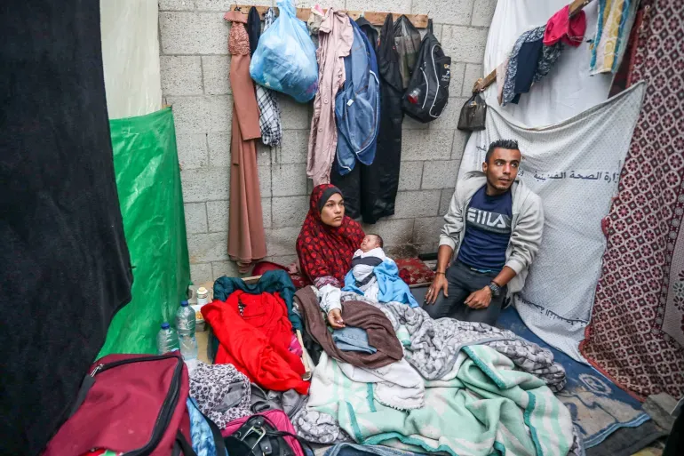 معركة غزة مع الجوع والبرد.. قتل بطيء بدون أسلحة