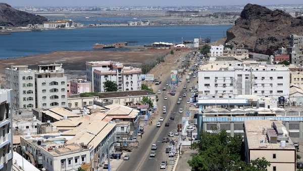 عدن.. مسلحون يختطفون مواطن ونجليه من فئة المهمشين 