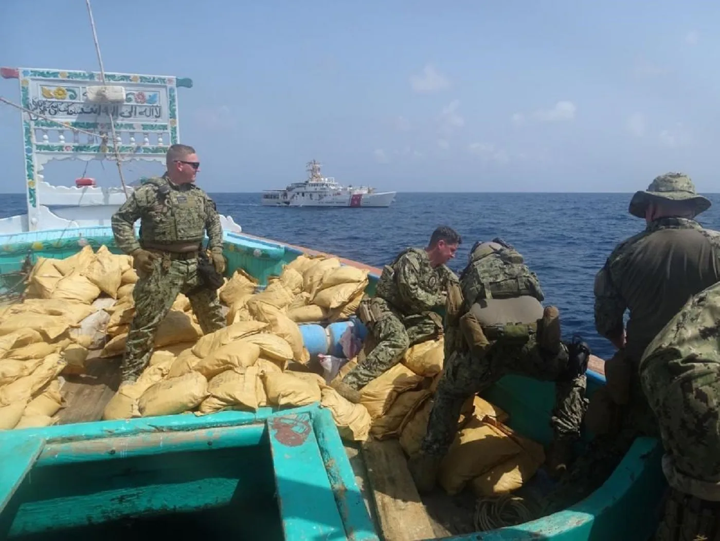 الجيش الأمريكي يعلن مصادر سفينة "هيروين" في بحر عُمان