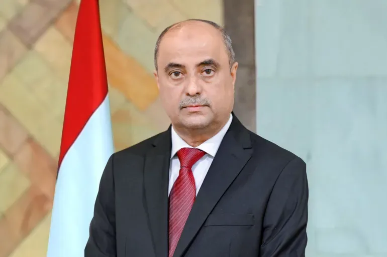 رئيس الوزراء يصدر قرارًا بتشكيل اللجنة العليا للموازنات العامة للدولة للسنة القادمة مكوّنة من 24 عضوًا