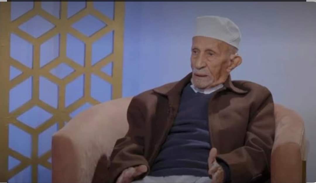 أحد أبرز رموز ثورة 62 وقارئ بيانها .. المناضل محمد الفسيل في ذمة الله 